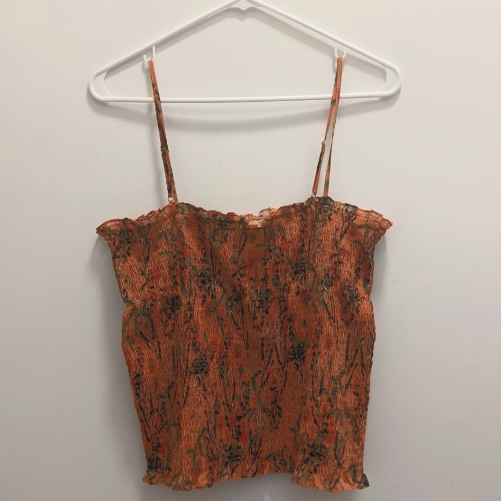 5/$25 *🍁 NWOT Gianni Bini Smocked Cropped Cami